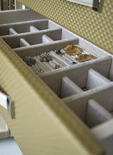 Coleccion Alexandra Traveler Storage Cabinet, sixth view