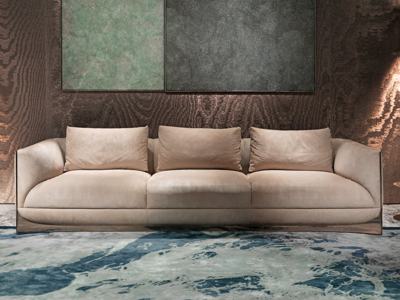 Unwind in Style: The Ca' Foscari Pouffe by Visionnaire. The perfect complement to the Ca' Foscari Sofa and Armchair, this luxurious pouffe adds extra seating or a comfortable footrest. Visionnaire's commitment to quality and design is evident in every detail, from the contrasting textures to the customisable metal finishes.