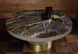 Curvo dining table, close-up of the marble top and lazy susan