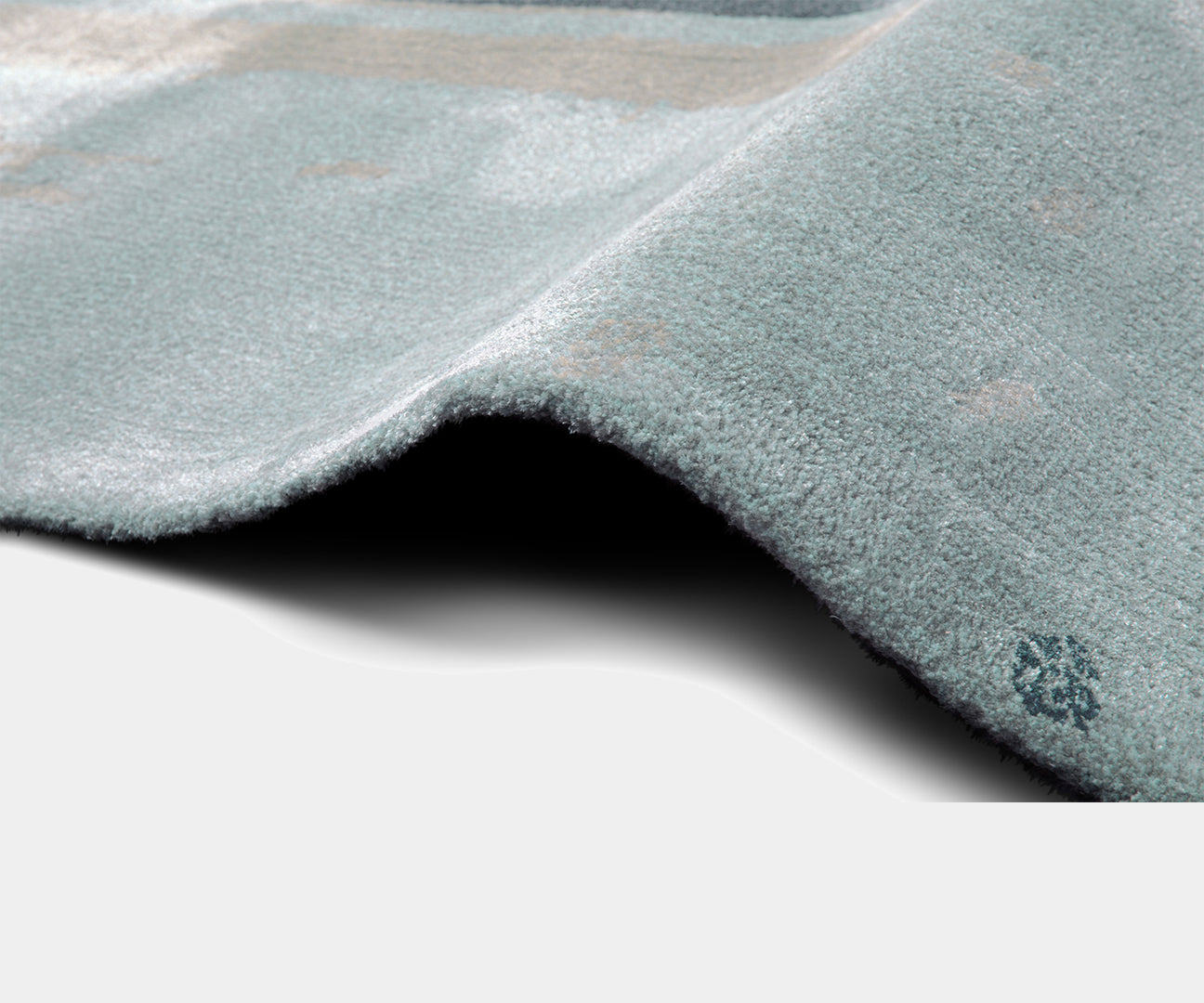 Geode Crystal Rug Geode Luxury Rug – Hand-Tufted Botanical Silk and Wool Modern Rug ...