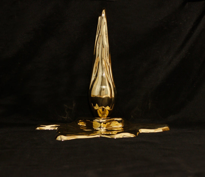 Saka Gold Luxury Handcrafted Polished Brass Wall Lamp
