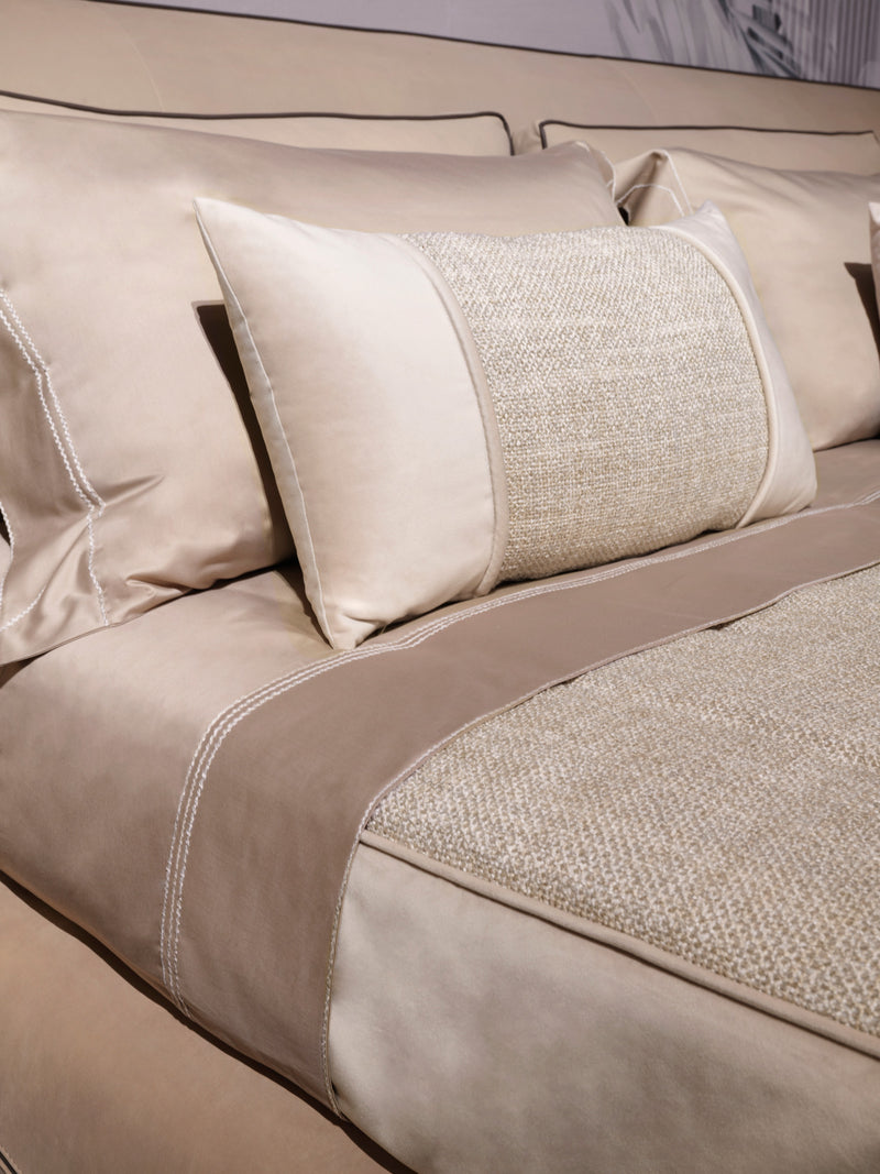 Invest in Sleep and Style with the Bastian Bed Frame: The Visionnaire Bastian Bed Frame is more than just furniture; it's an investment in your nightly routine and a statement piece for your bedroom. This luxurious creation offers customizable options and timeless design, ensuring a perfect fit for your sleep sanctuary.