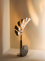 Laser-Cut Metal Table Lamp Design: The Callia Table Lamp by Visionnaire showcases intricate laser-cut metalwork, creating a unique leaf-shaped diffuser.
