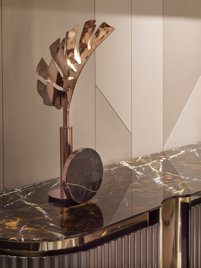 Warm LED Table Lamp Lighting: The Callia Table Lamp by Visionnaire boasts a powerful, energy-efficient LED light source that provides a warm and inviting glow.