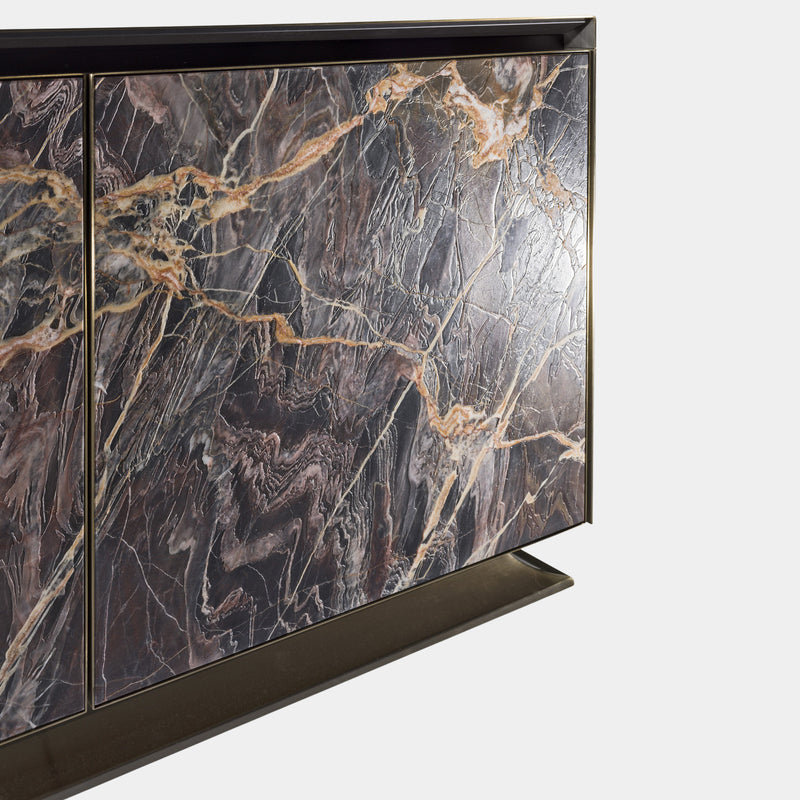 Customisable Modern Storage Cabinet: The Visionnaire Aurora High Unit offers the option of personalized wood veneer finishes and a variety of metal lacquer options. Create a sideboard that seamlessly integrates with your existing décor.