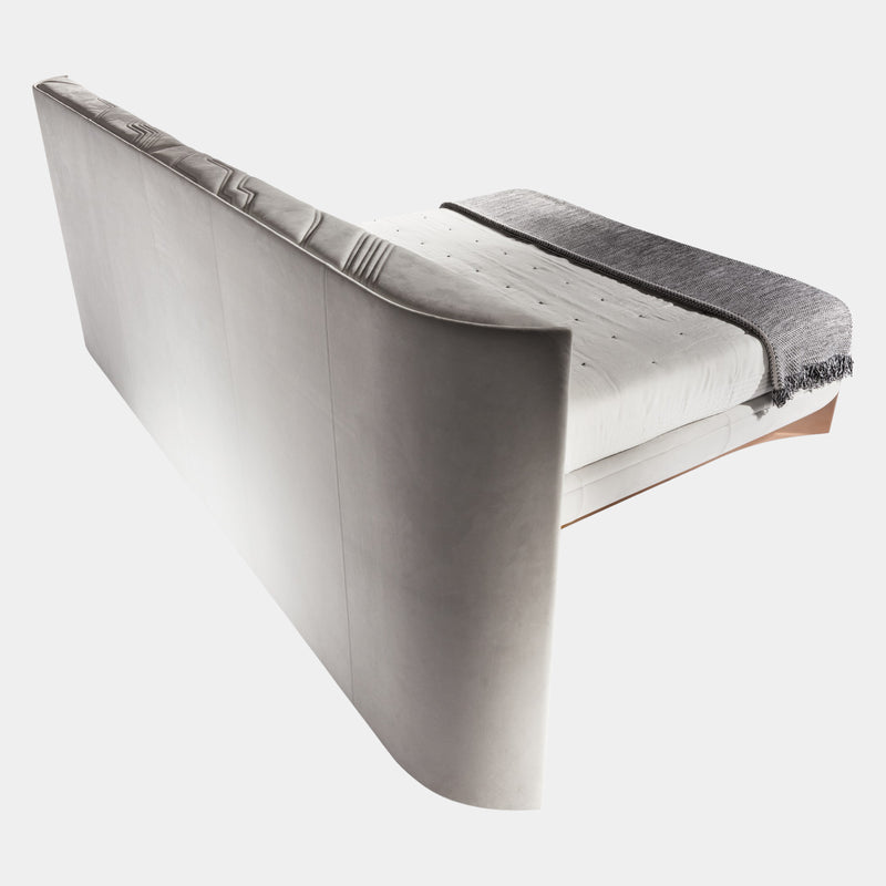 Curved Stainless Steel Bed Frame: The Visionnaire Ca' Foscari Bed offers a touch of modern elegance with its curved stainless steel base.