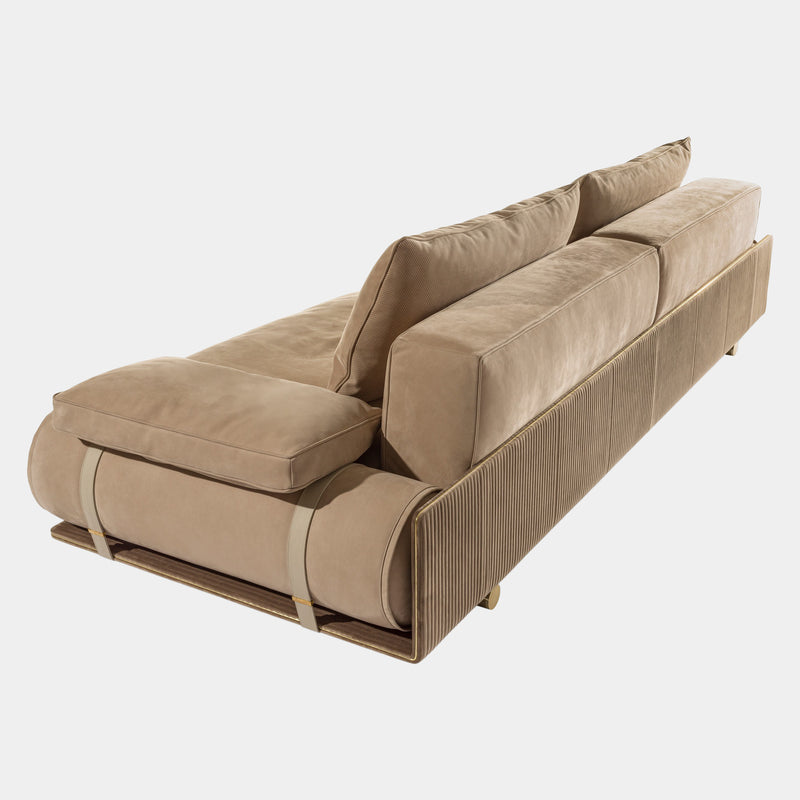 Luxury Modular Sectional Sofa: Visionnaire's Donovan Roll offers unparalleled comfort in a modular design. Customise your living space with a variety of upholstery options and create the perfect sectional sofa for your needs.