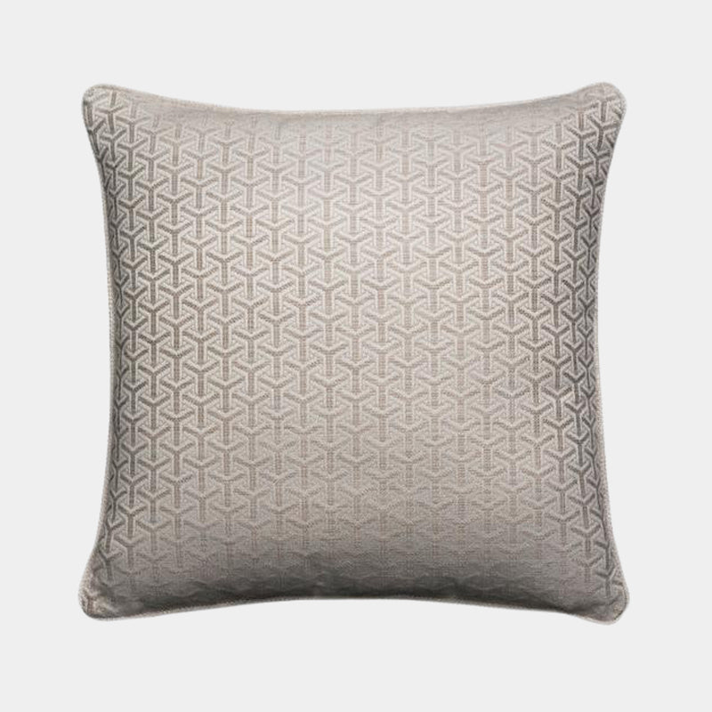 Monte String Geometric Cushion