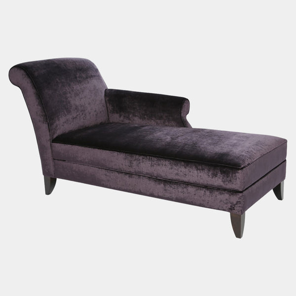 Senhora Upholstered Chaise with Wooden Legs