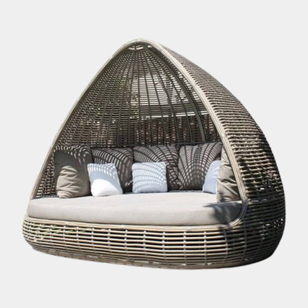 Shade Daybed